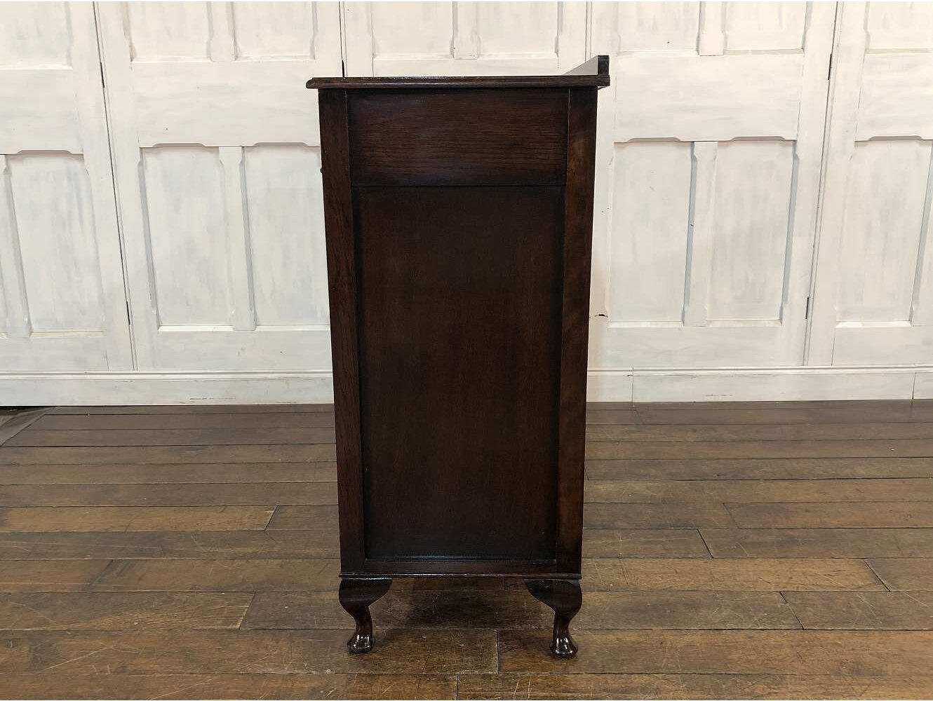 バチェラーチェスト