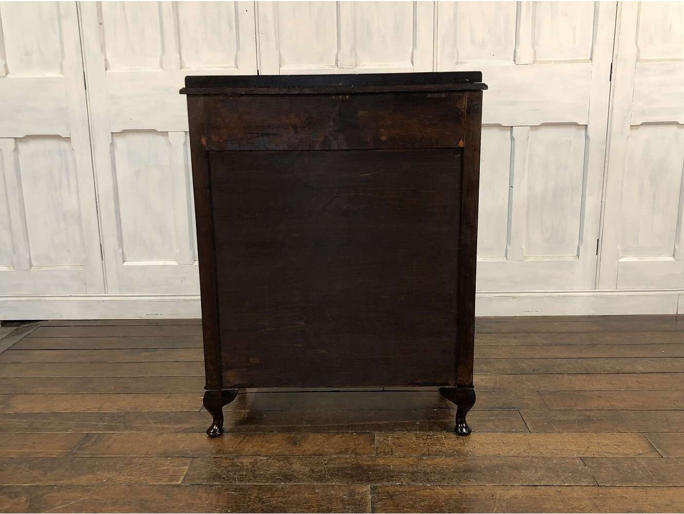 バチェラーチェスト