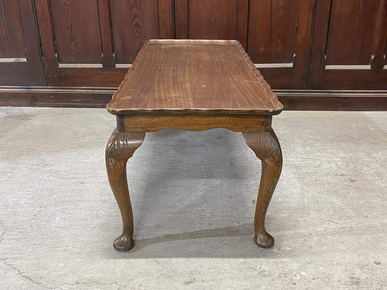 センターテーブル