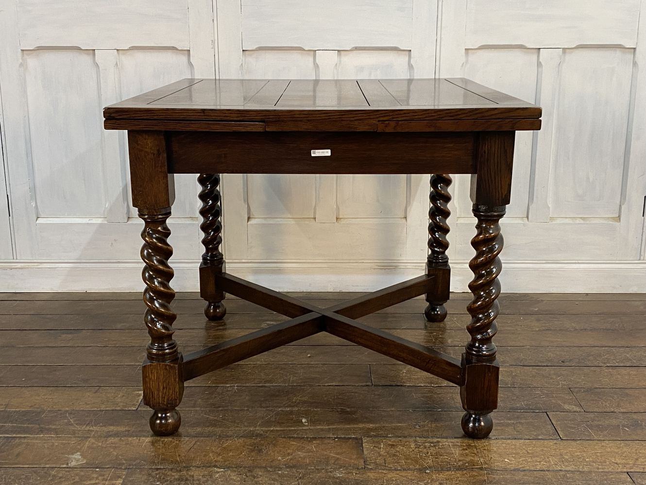 ドローリーフテーブル