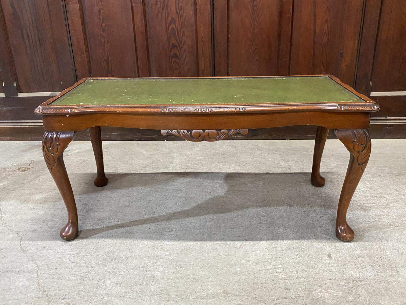 センターテーブル