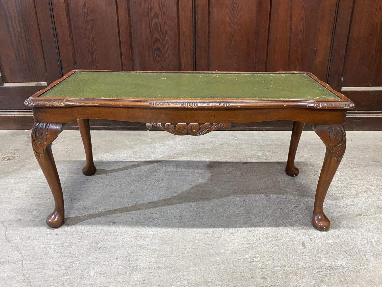 センターテーブル