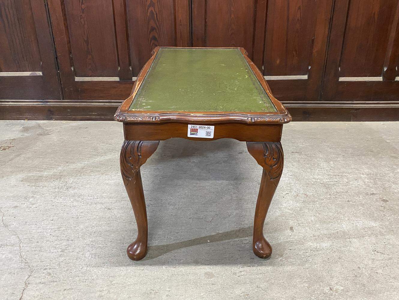 センターテーブル