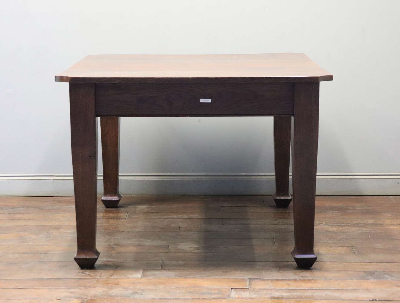 ダイニングテーブル