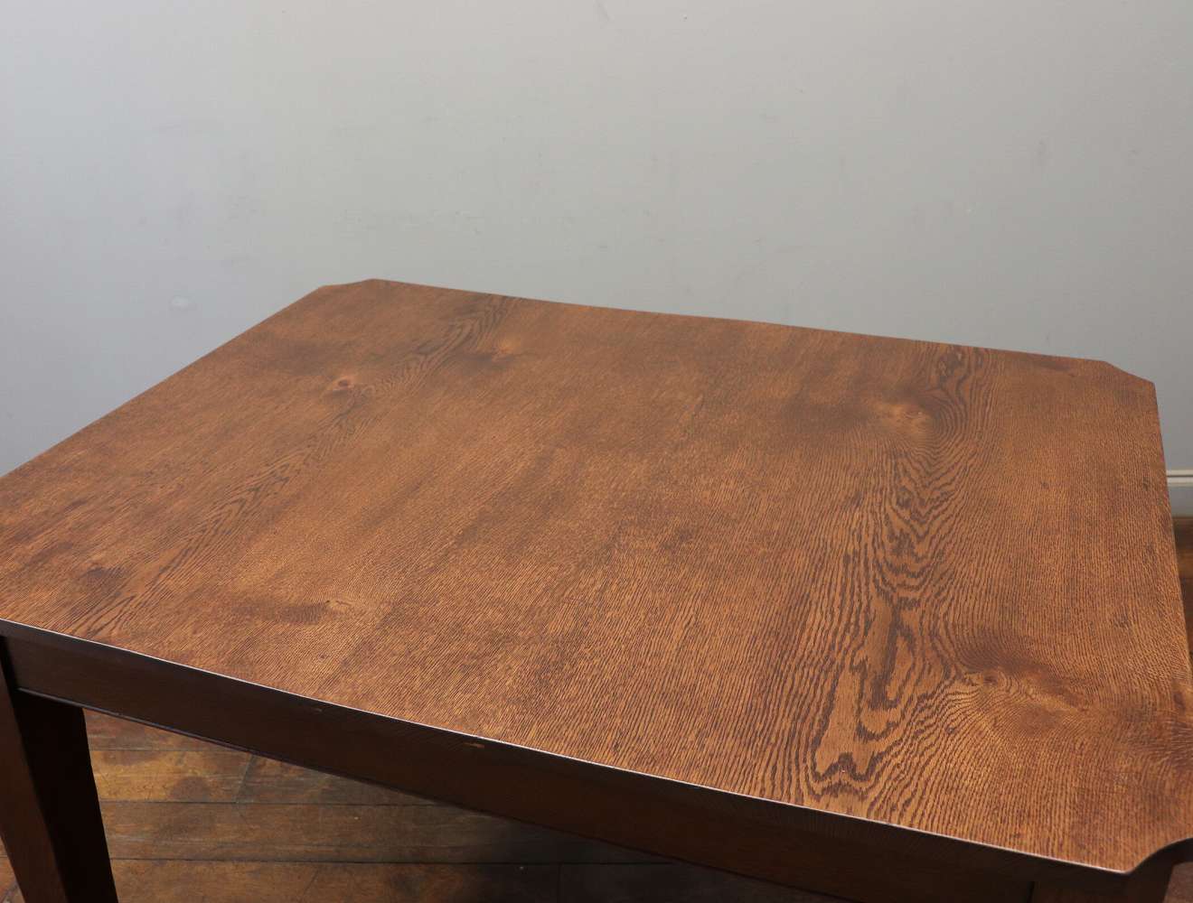 ダイニングテーブル