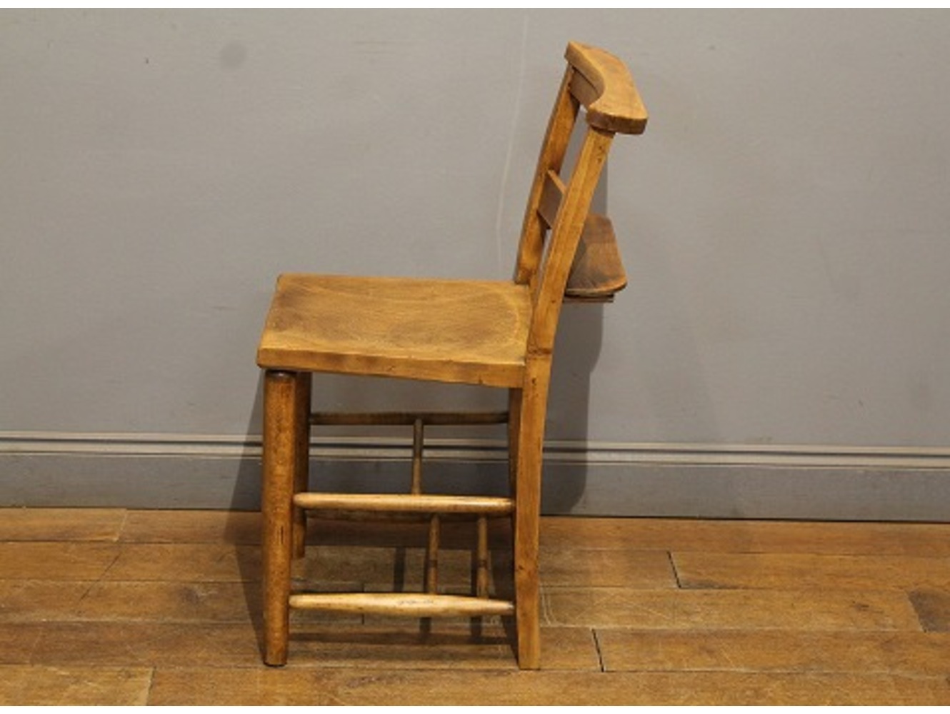 チャーチチェア