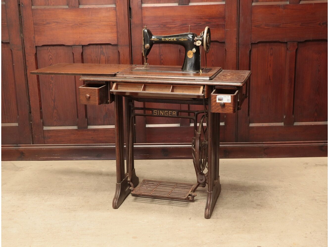 ミシンテーブル