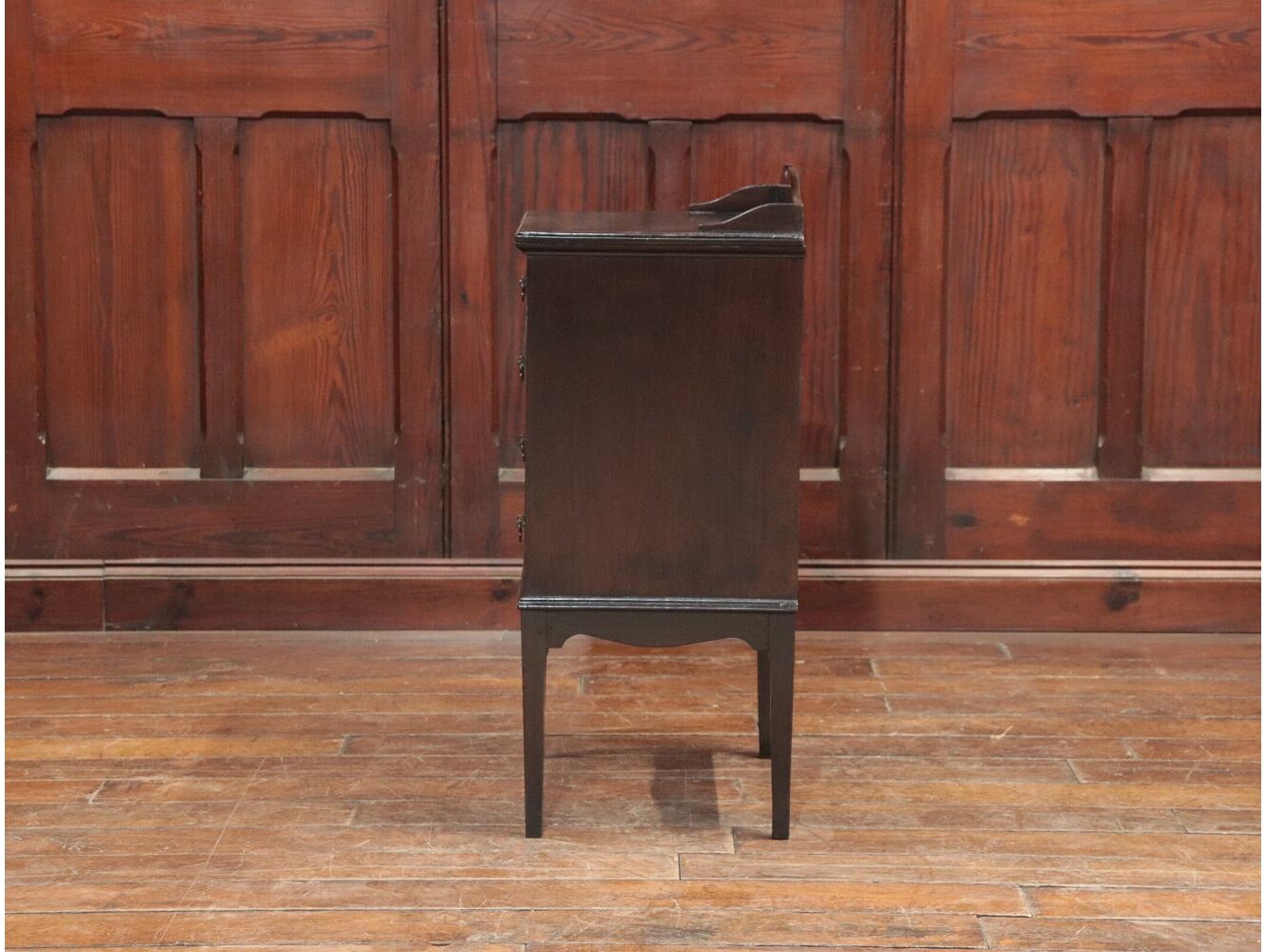 レコードキャビネット