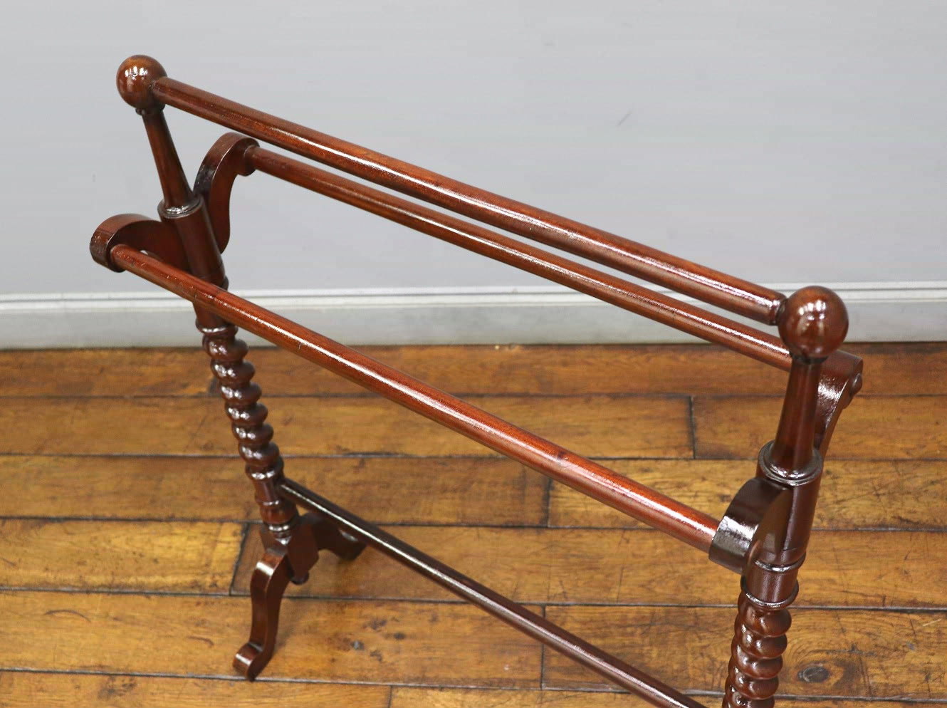 イギリス アンティーク 家具 タオルハンガー タオル掛け 英国 6899d イギリス アンティーク 家具 タオルハンガー タオル掛け 英国 6899d