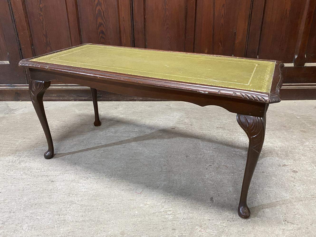 センターテーブル