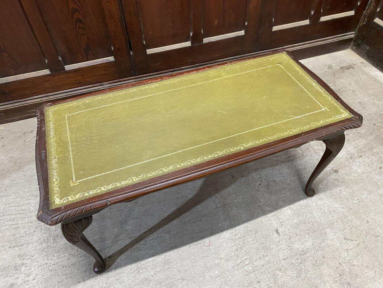 センターテーブル