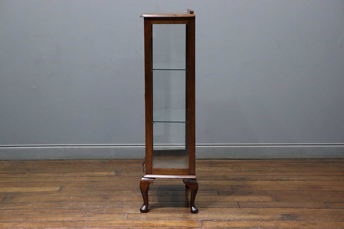 ディスプレイキャビネット