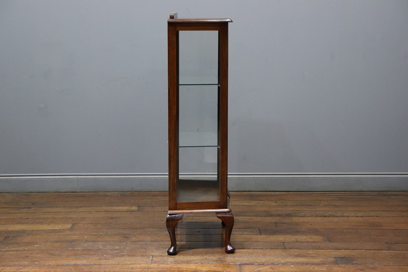 ディスプレイキャビネット