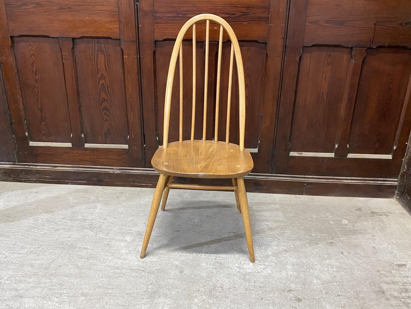 クエーカーチェア ERCOL