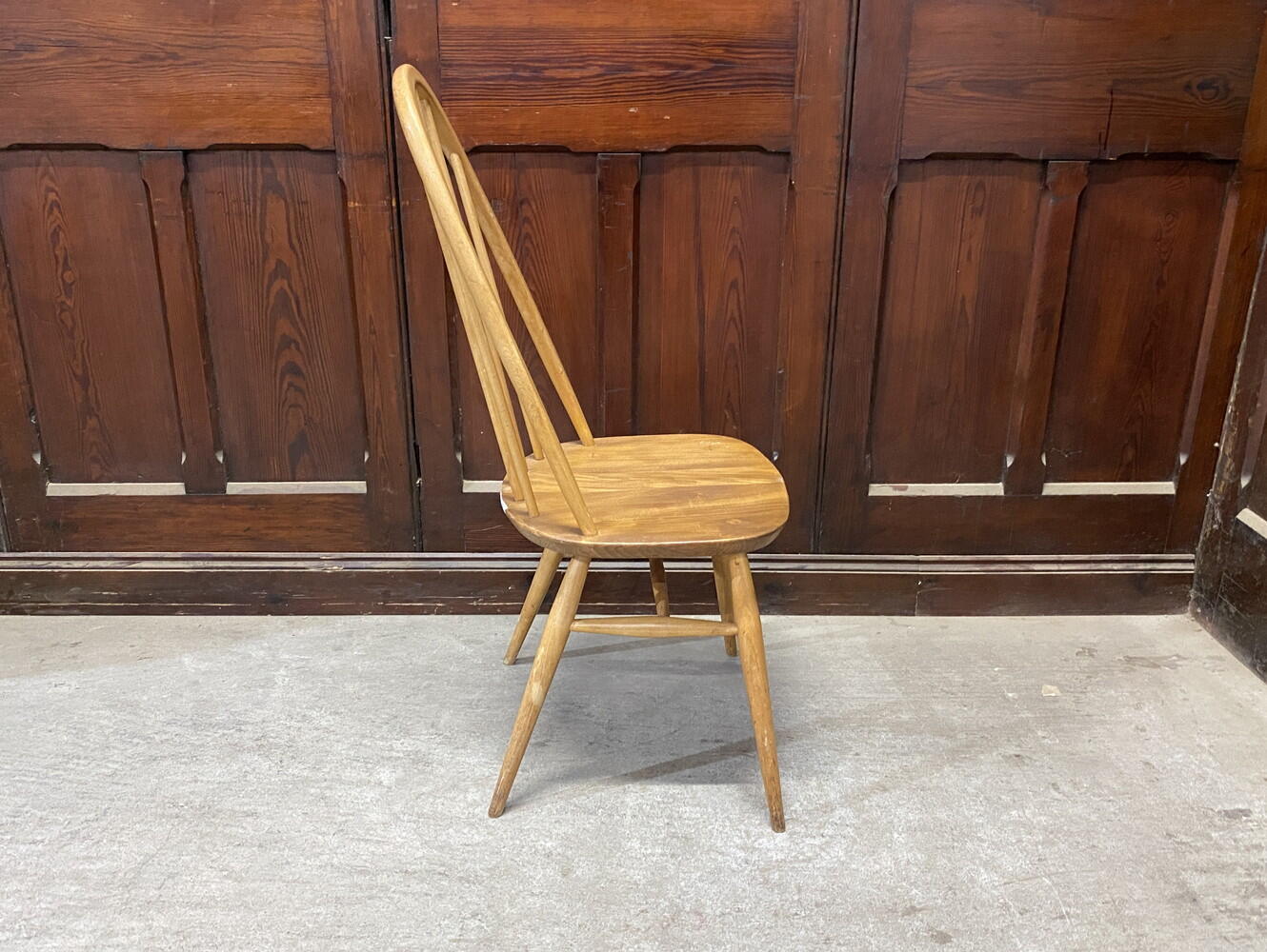 クエーカーチェア ERCOL