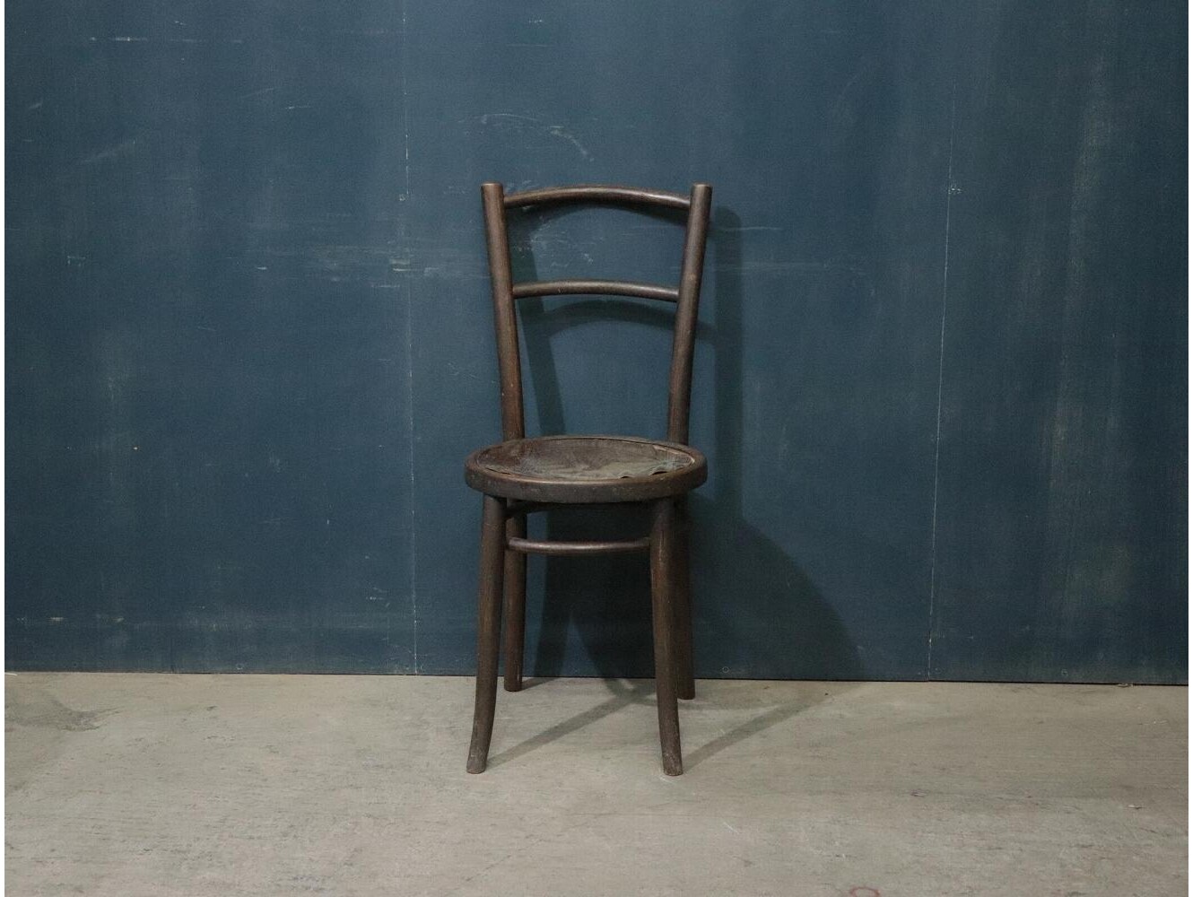 ベントウッドチェア THONET