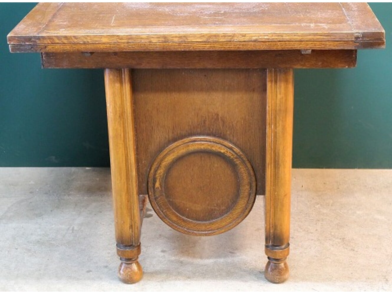 ドローリーフテーブル