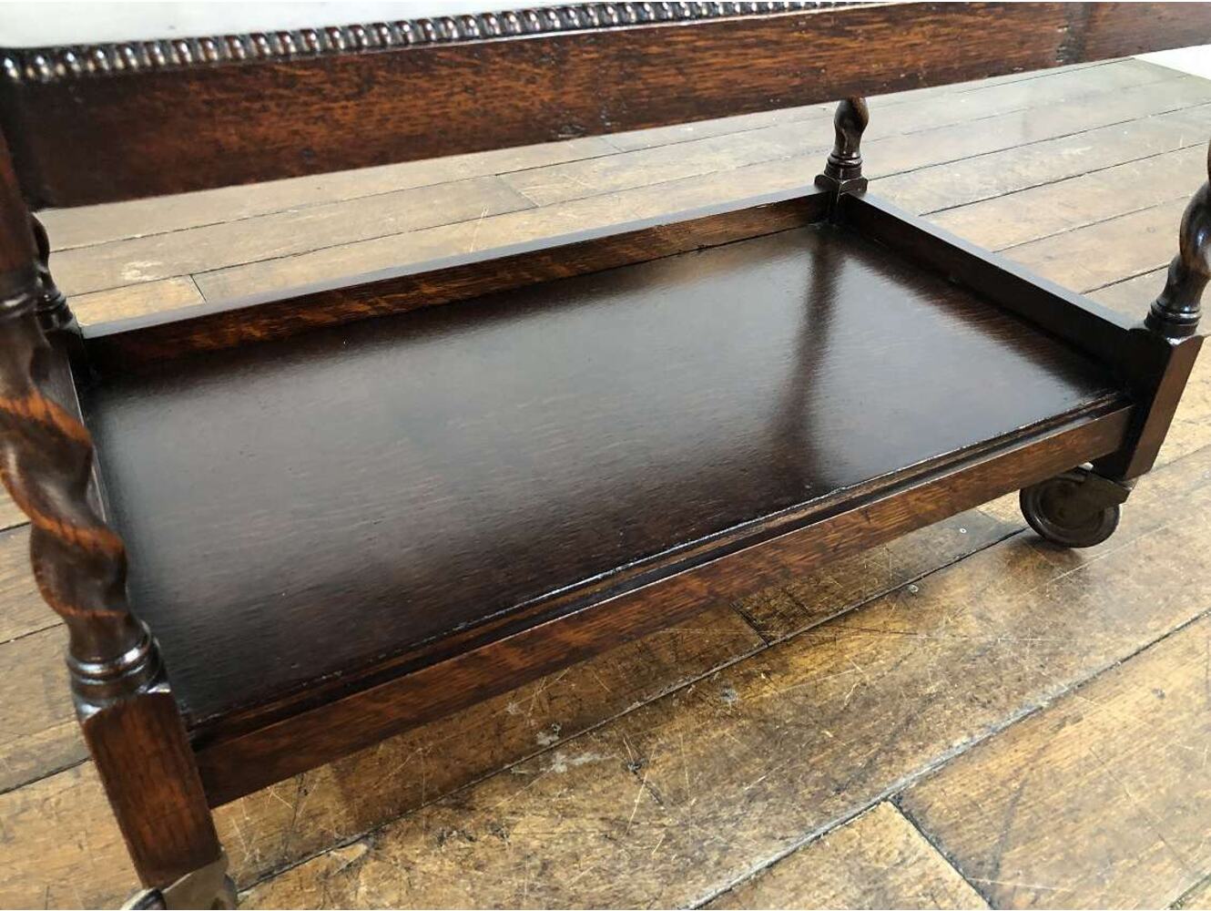 ティートローリー