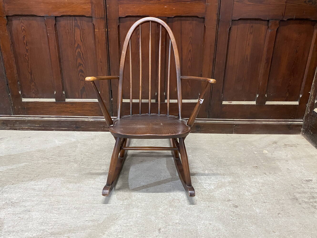 クエーカーロッキングチェア ERCOL