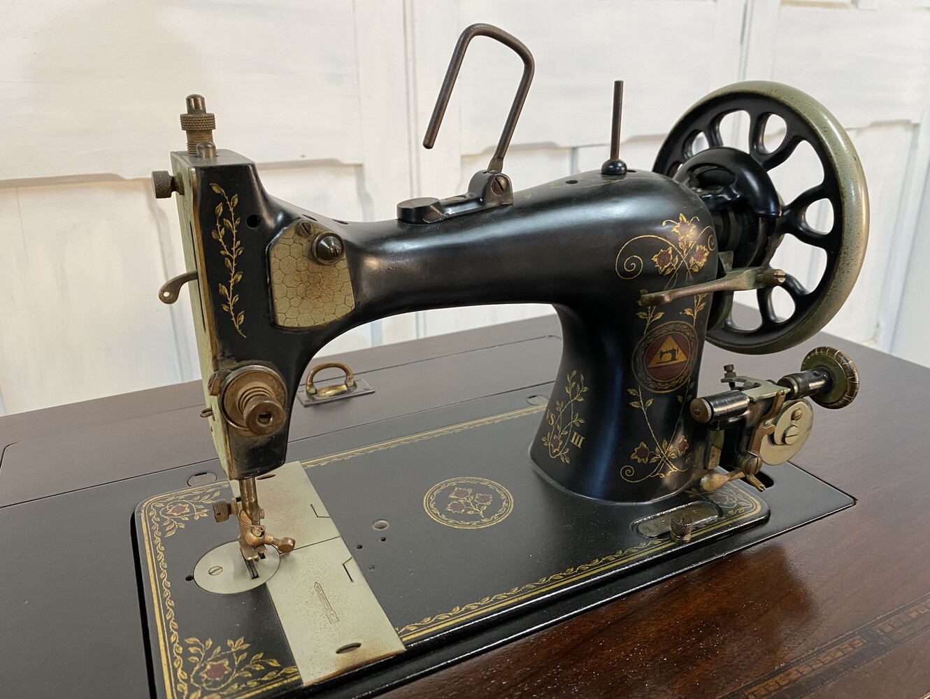 ミシンテーブル