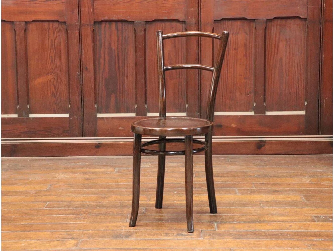 ベントウッドチェア THONET