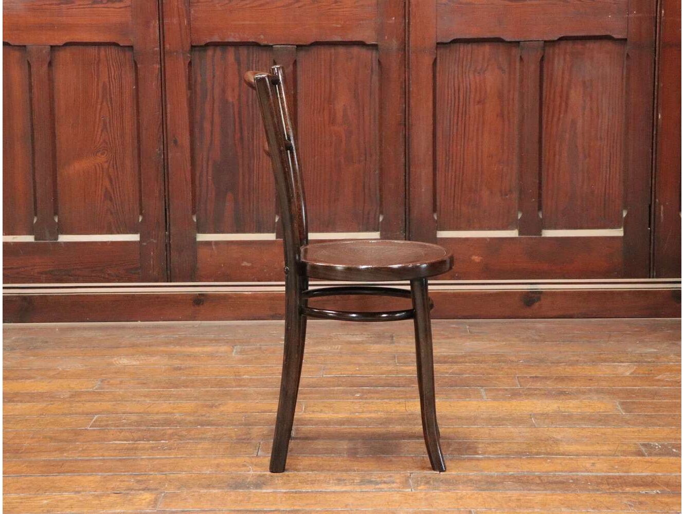 ベントウッドチェア THONET