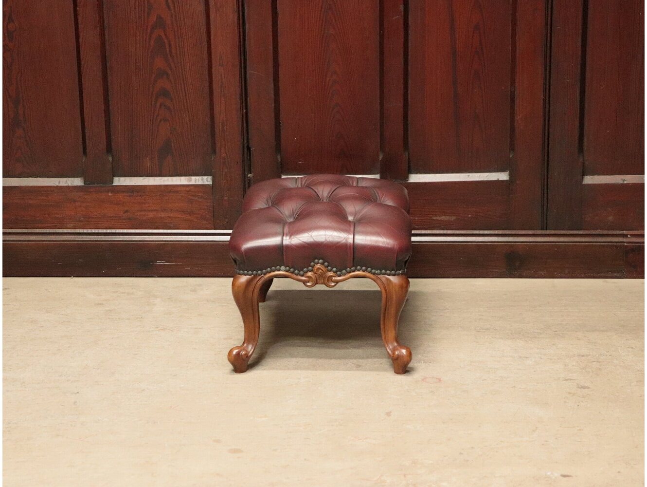 美品　HALO イギリス家具　ケンジントン　オットマン　スツール 美品 HALO イギリス家具 ケンジントン オットマン スツール HALO