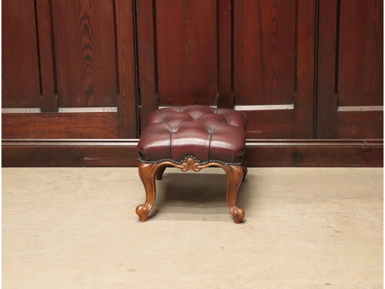 美品　HALO イギリス家具　ケンジントン　オットマン　スツール 美品 HALO イギリス家具 ケンジントン オットマン スツール HALO