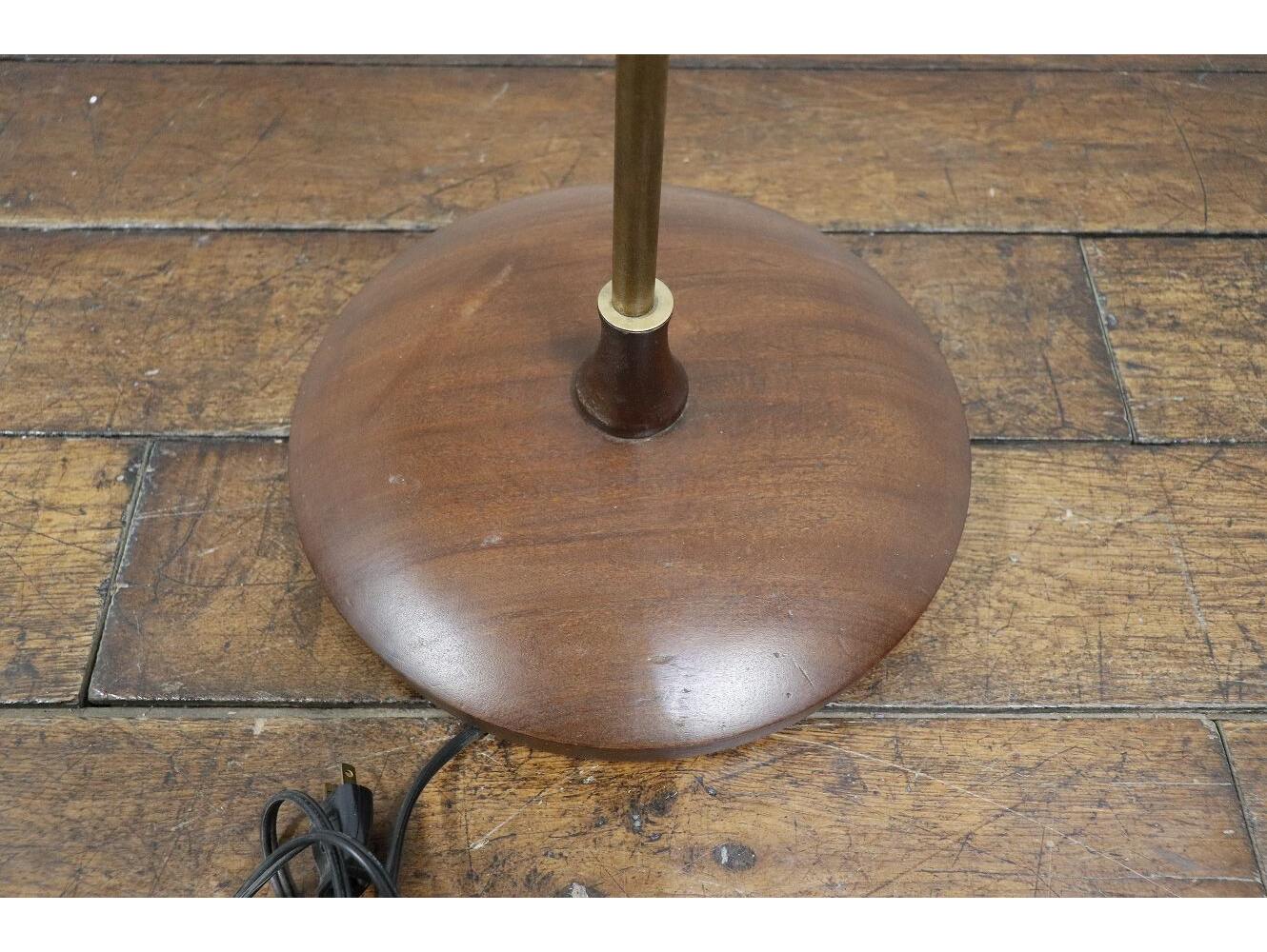 フロアスタンド