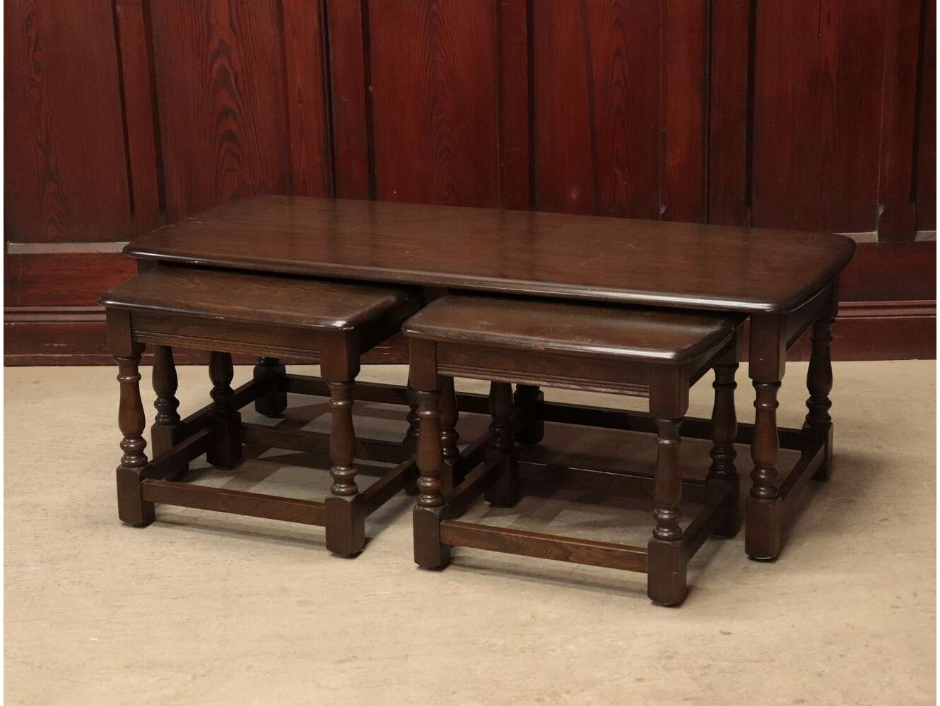 ネストテーブル ERCOL