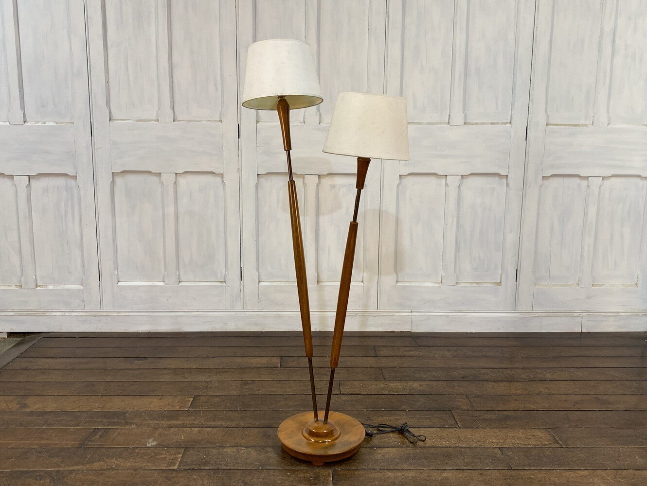 フロアスタンド