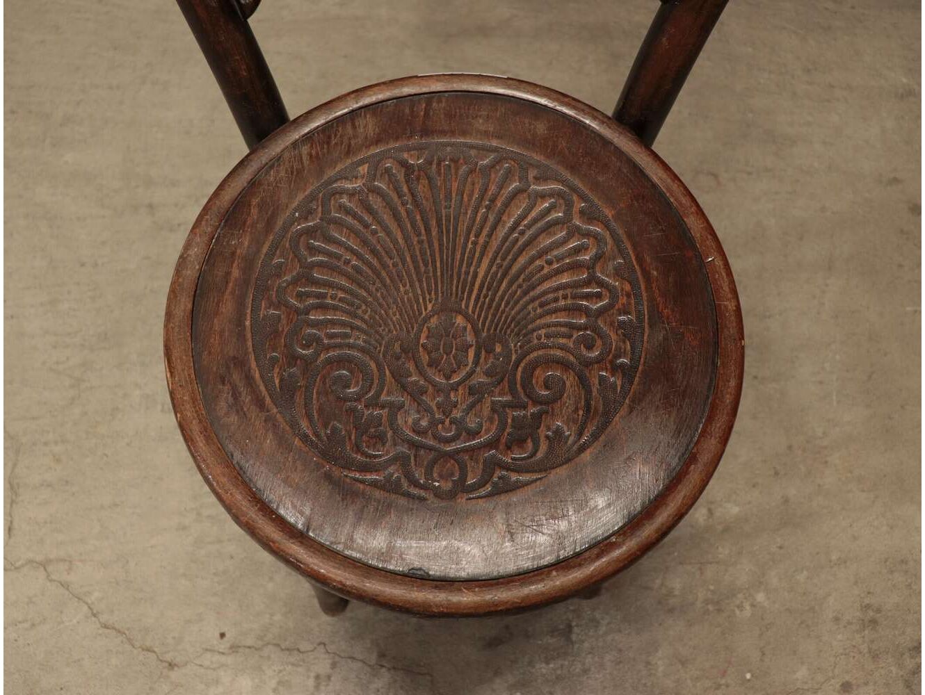 ベントウッドチェア