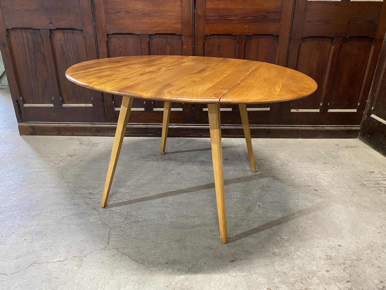 バタフライテーブル ERCOL