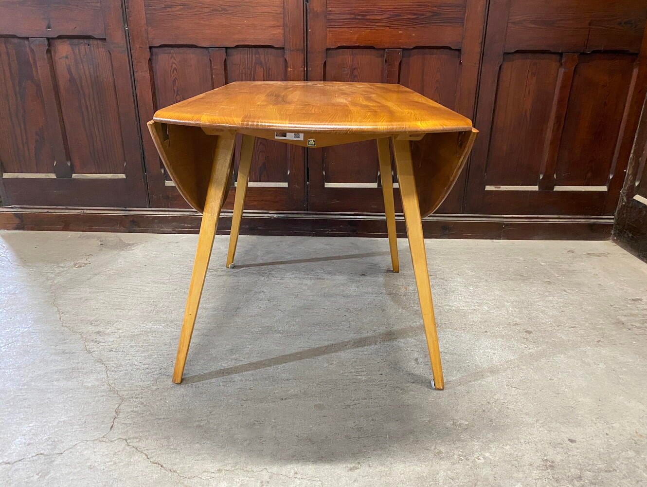 バタフライテーブル ERCOL