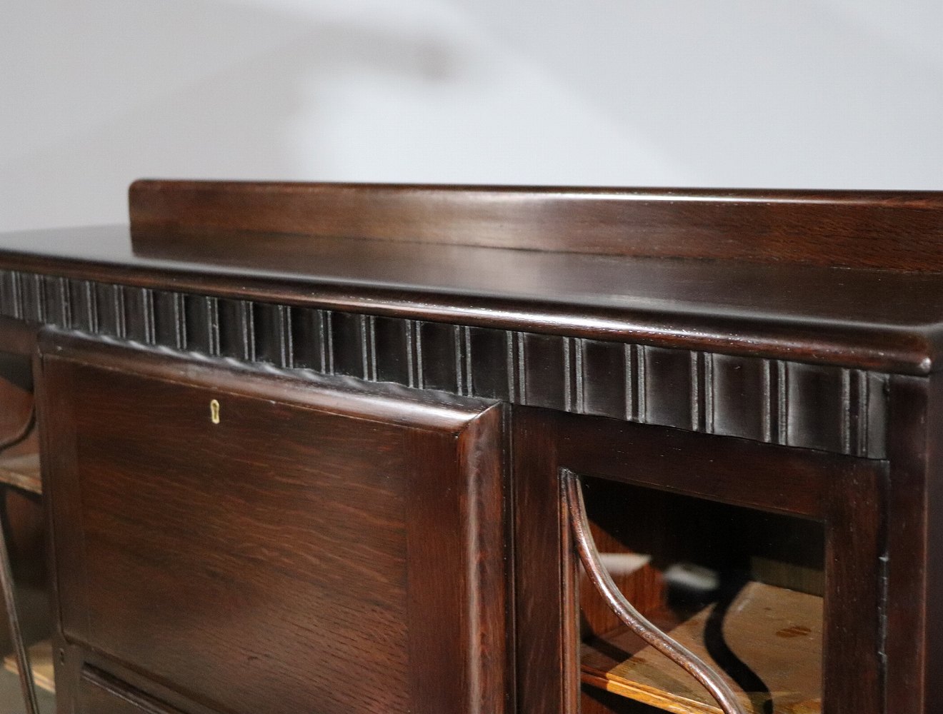 サイドバイサイド