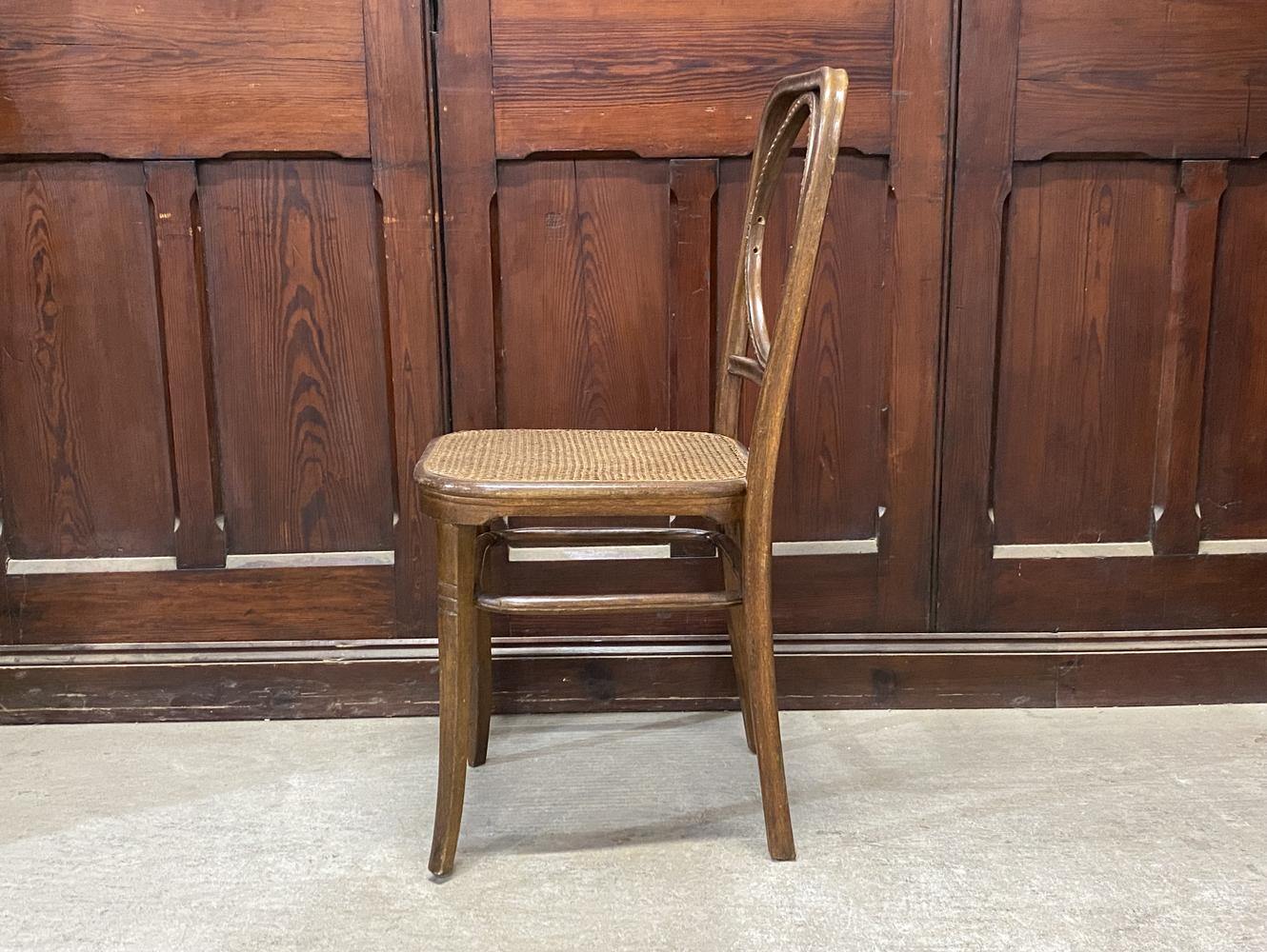 ベントウッドチェア