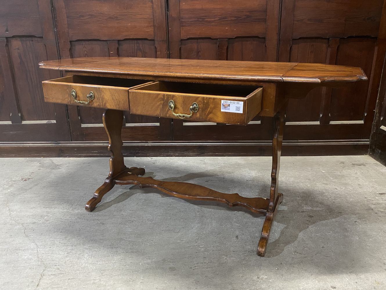 バタフライデスク