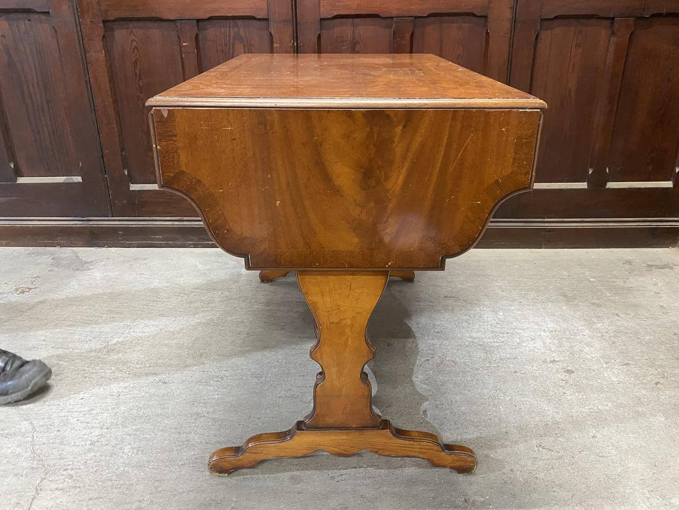 バタフライデスク