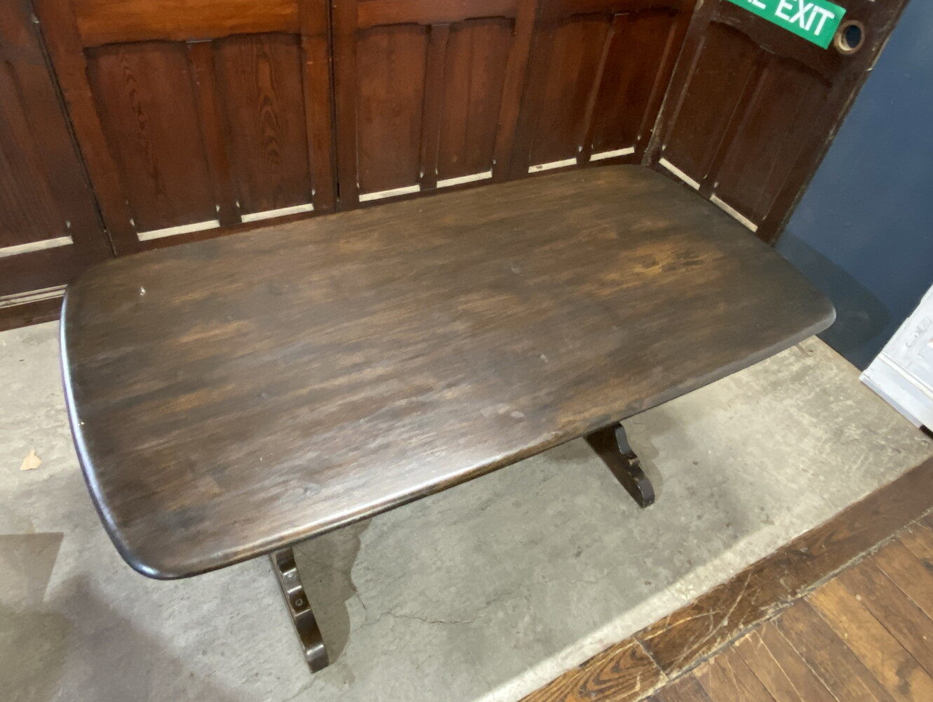 リフェクトリーテーブル ERCOL