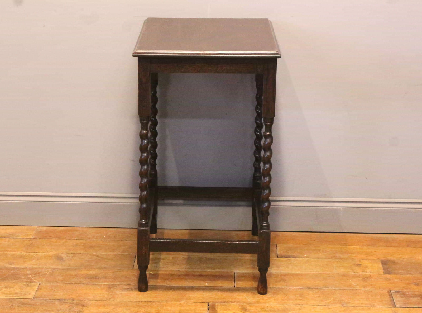 オケージョナルテーブル