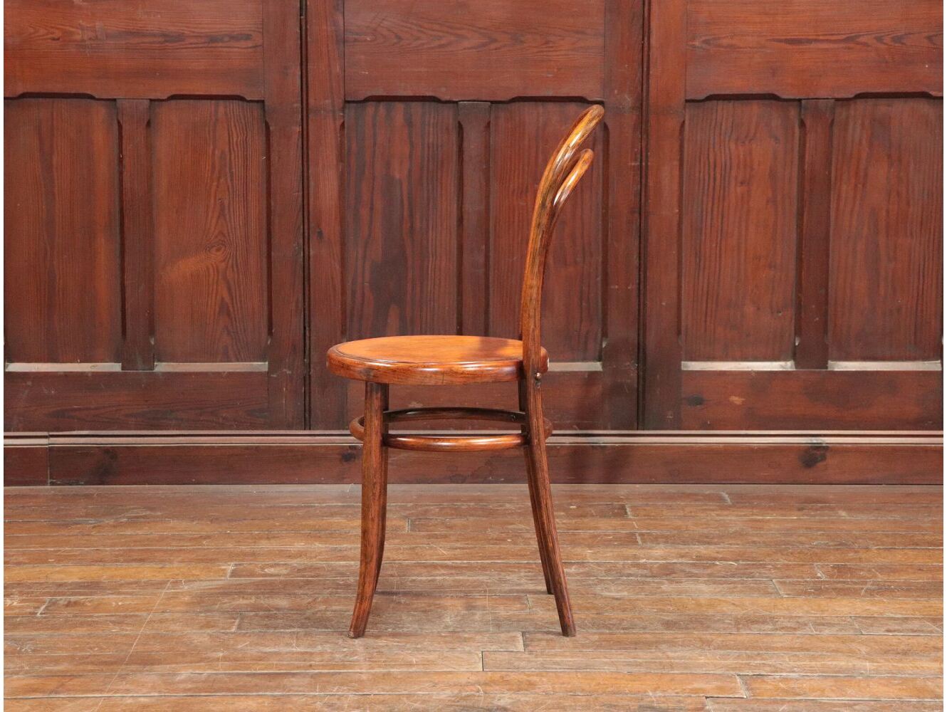 ベントウッドチェア FISCHEL