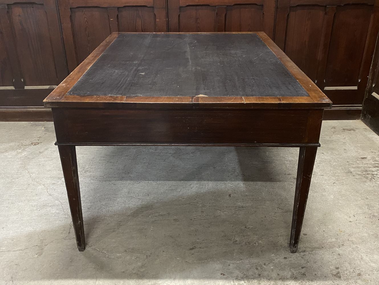 ライブラリーデスク