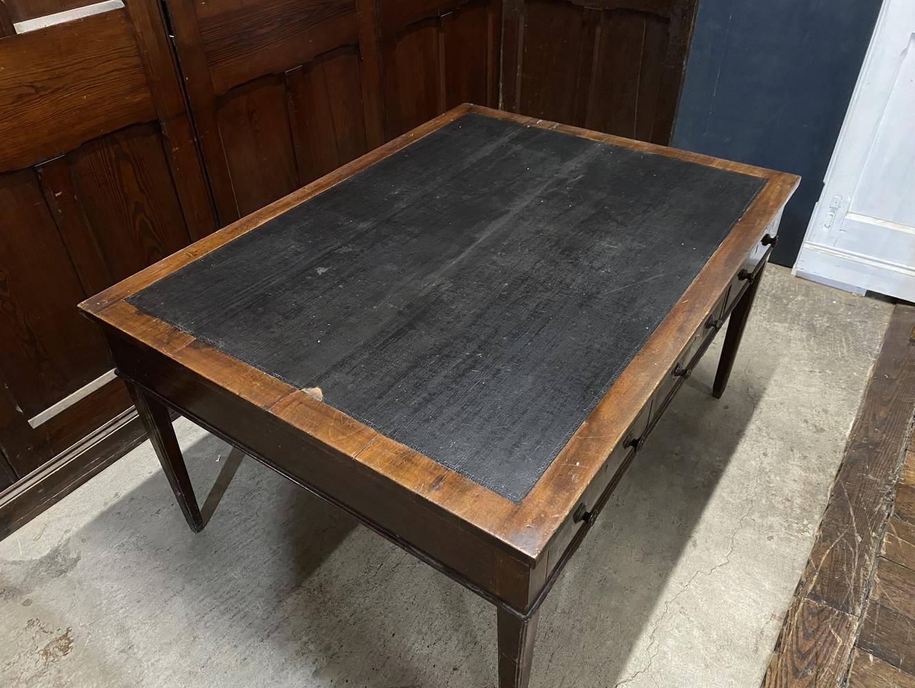 ライブラリーデスク