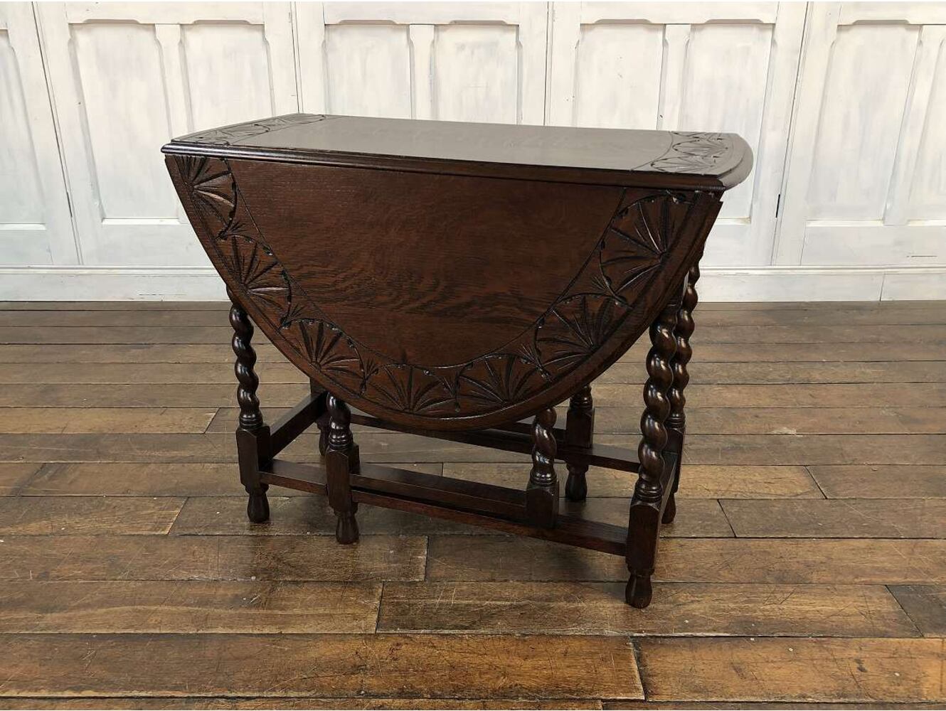 ゲートレッグテーブル