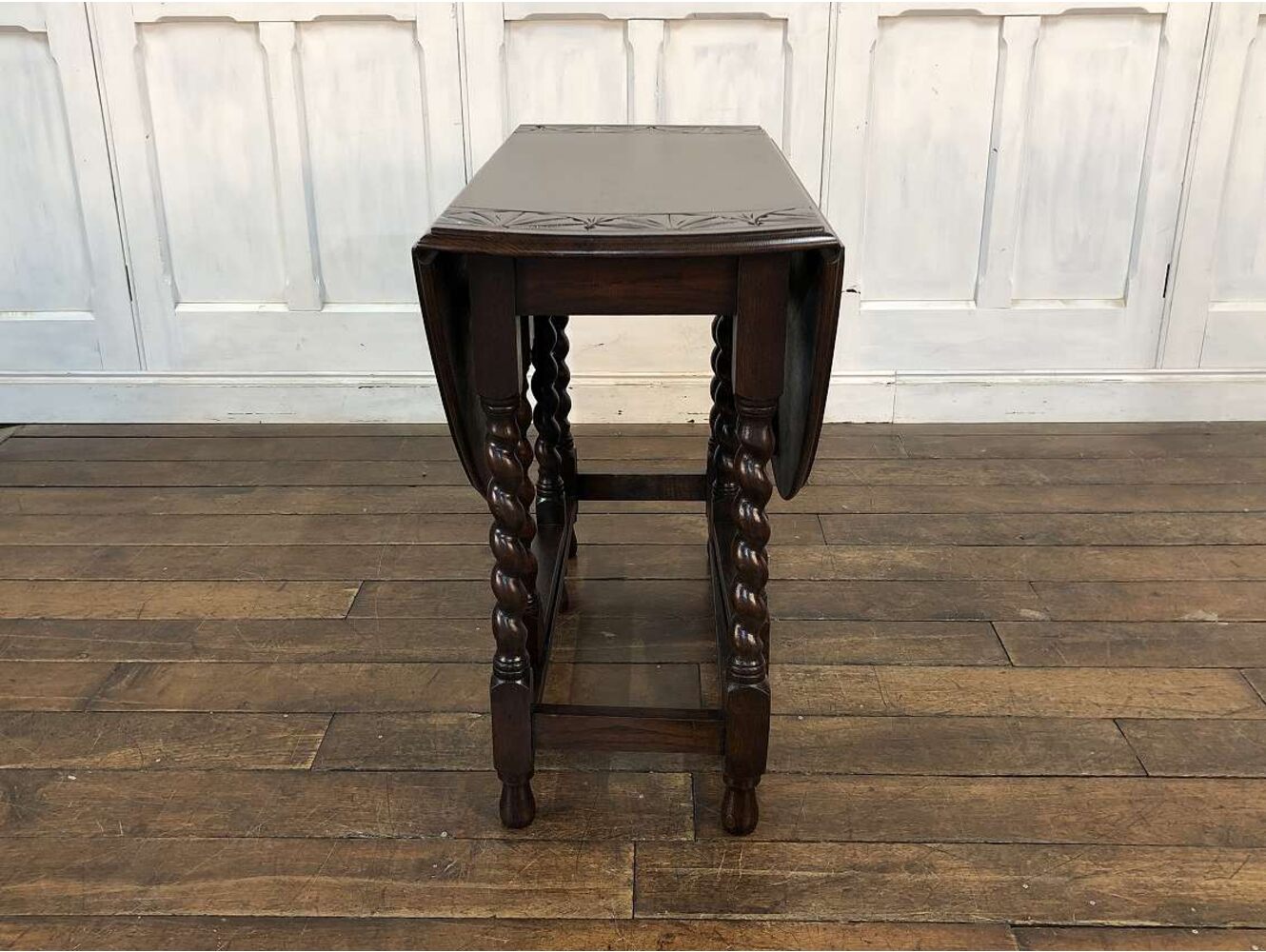 ゲートレッグテーブル