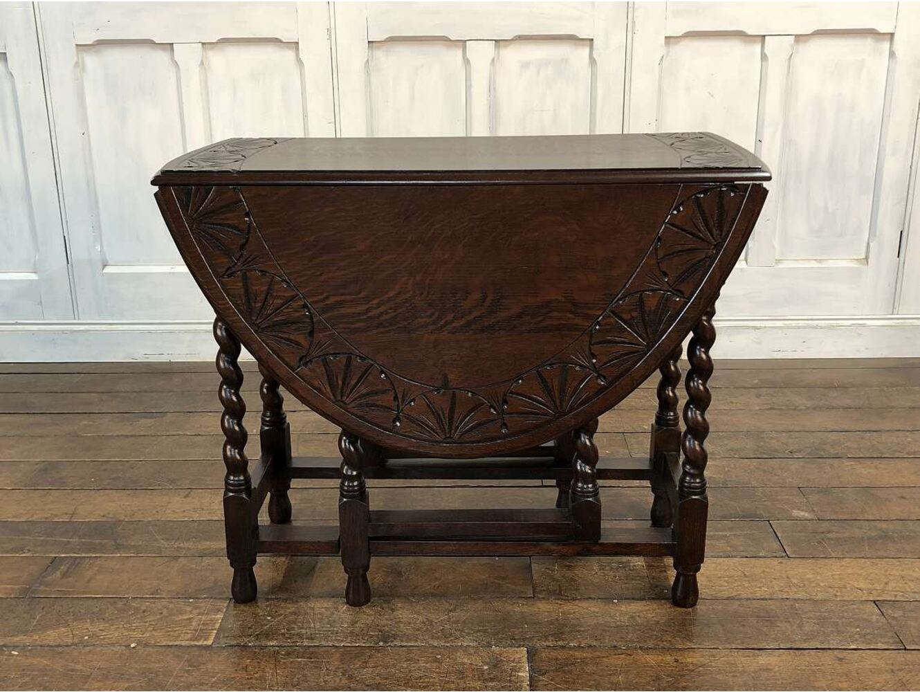 ゲートレッグテーブル