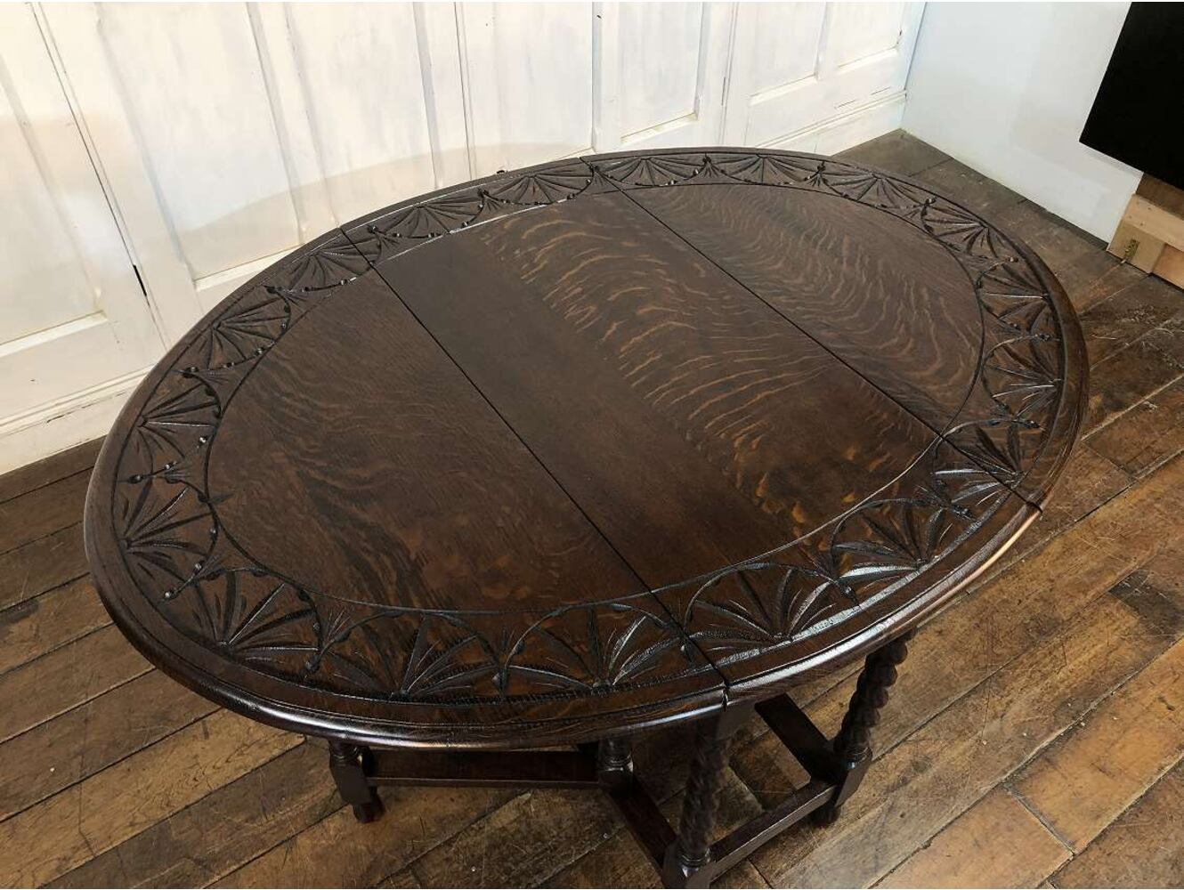 ゲートレッグテーブル