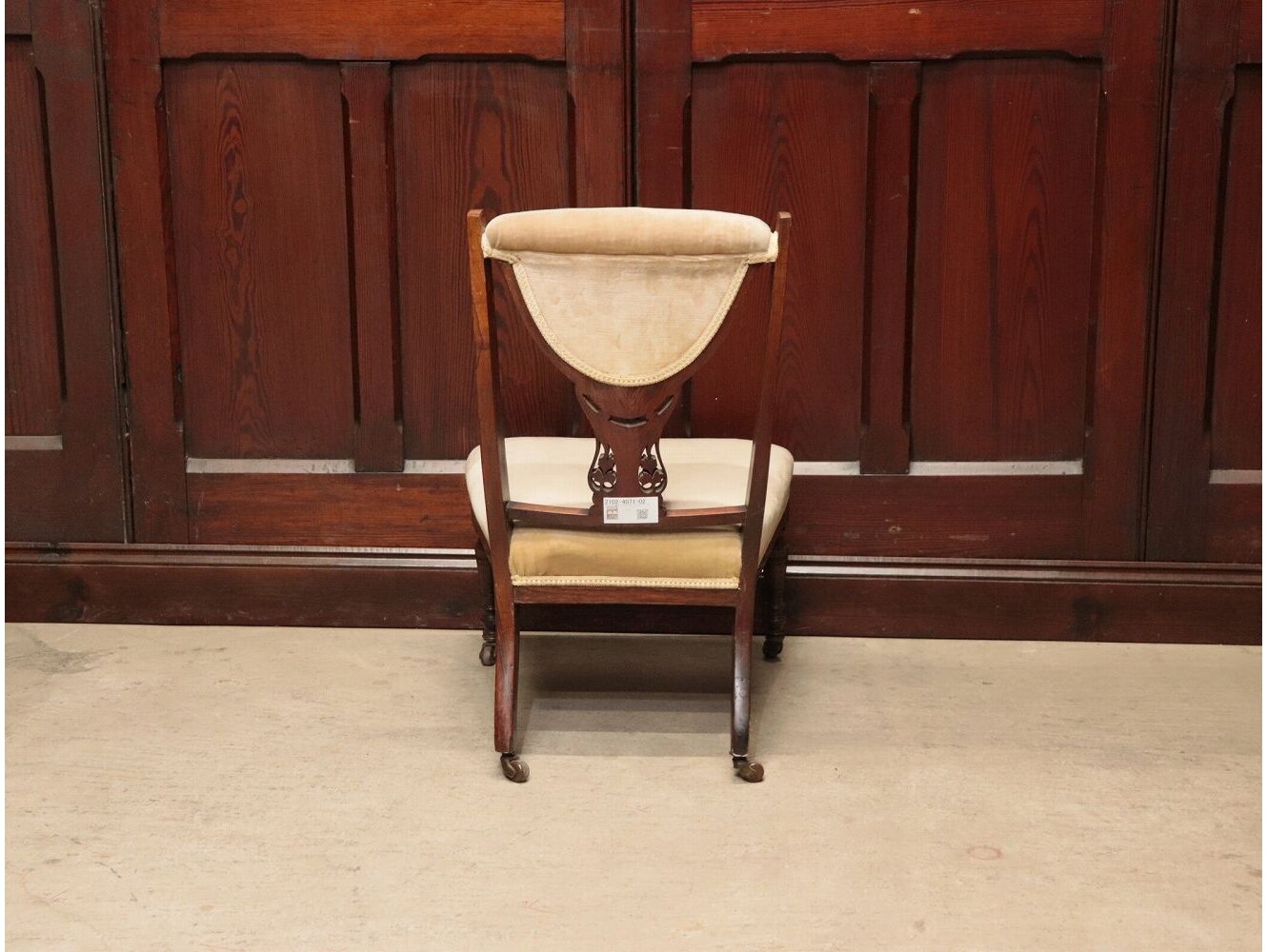 ナーシングチェア