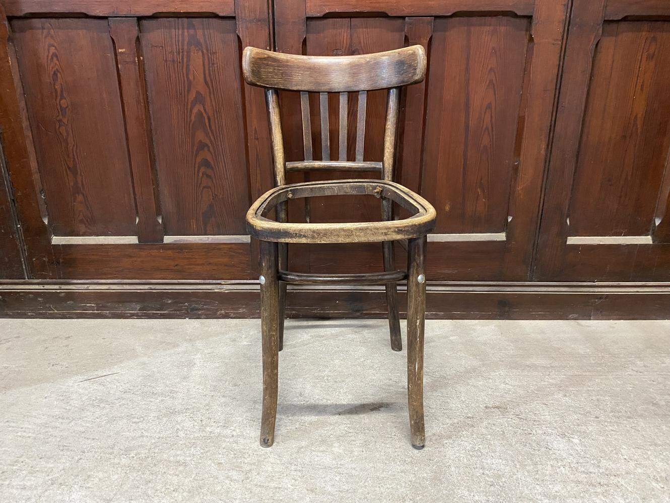 ベントウッドチェア