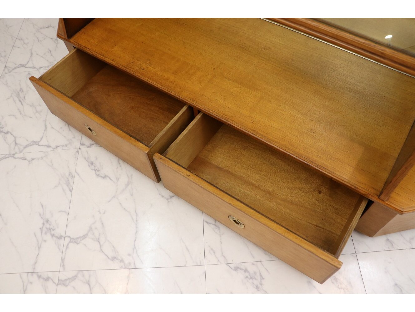 ショップキャビネット